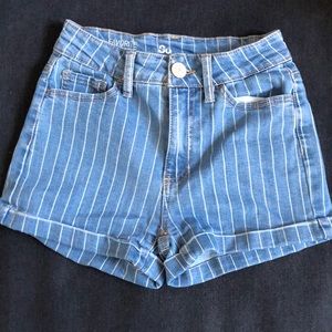 Kohl’s So striped high waisted jean shorts